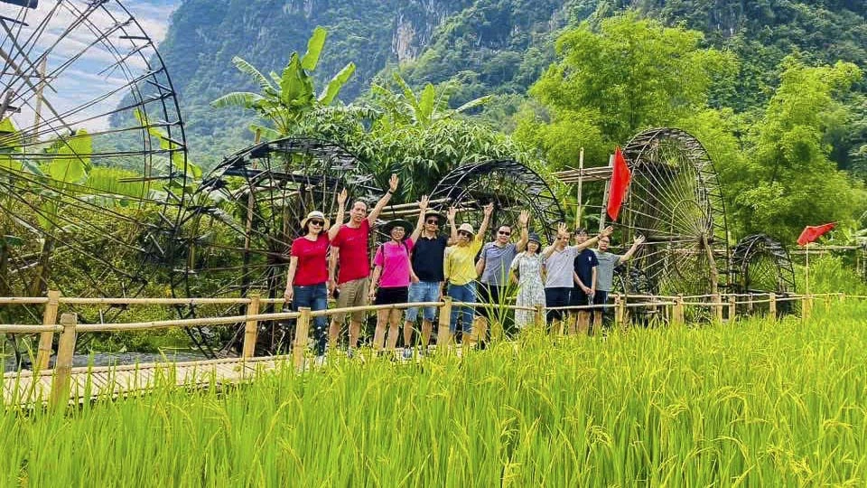 Bên cạnh vai trò phục vụ sản xuất, guồng nước còn là một trong những điểm nhấn văn hóa, du lịch của địa phương. Nhiều du khách khi đến với vùng cao Thanh Hóa đã bày tỏ sự quan tâm đến những bánh xe nước quay bên dòng suối, trong khung cảnh đặc trưng của các bản làng vùng cao.