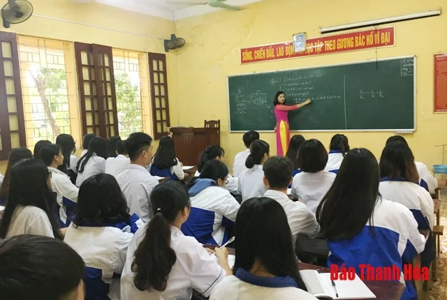 Nghịch lý trong thẩm quyền quản lý nhân lực và tài chính của ngành giáo dục hiện nay