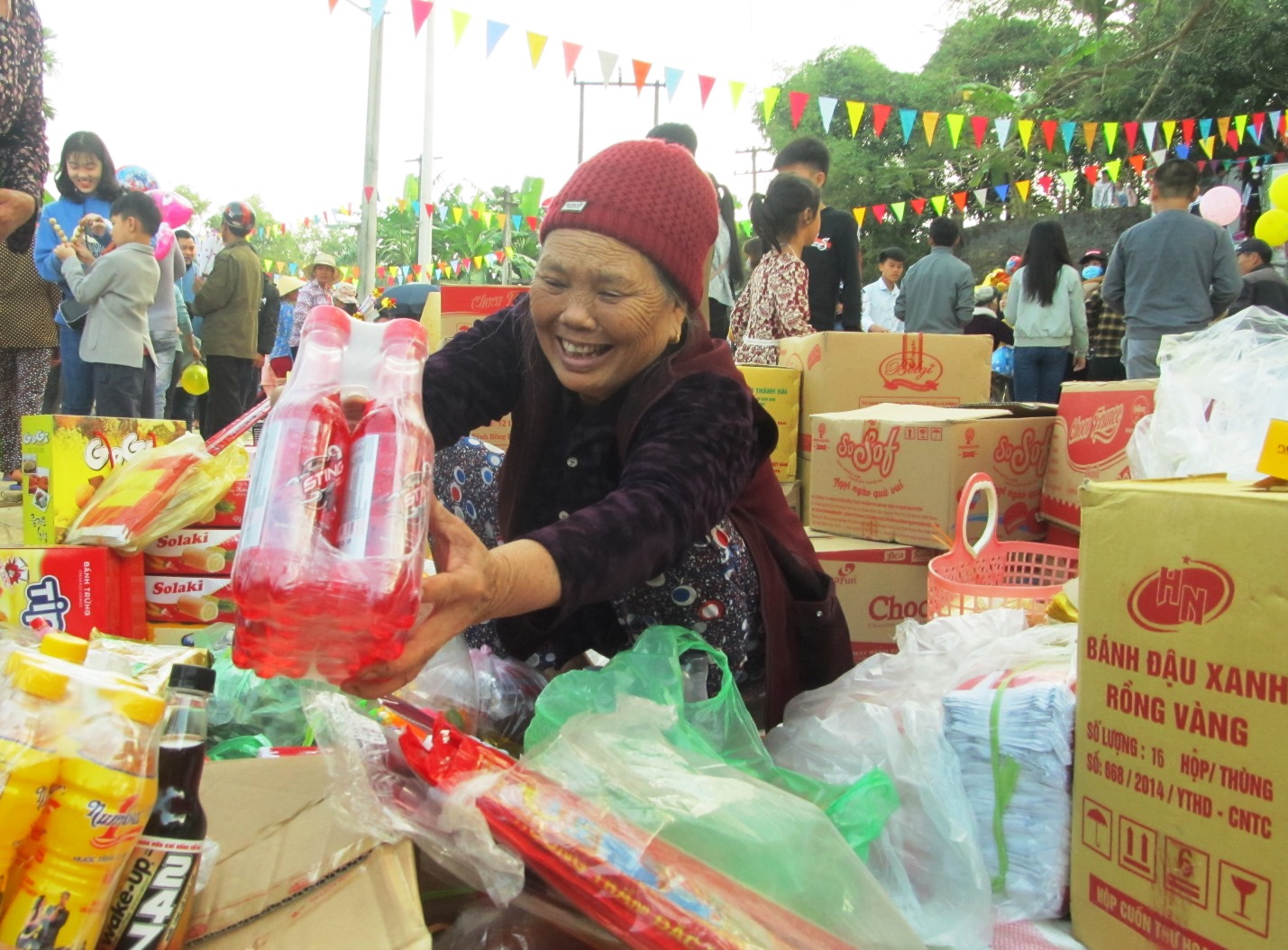 Nét riêng chợ quê ngày cuối năm