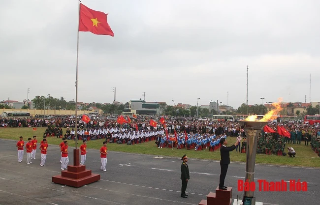 Những hình ảnh ấn tượng trong ngày hội tòng quân tại Thanh Hóa