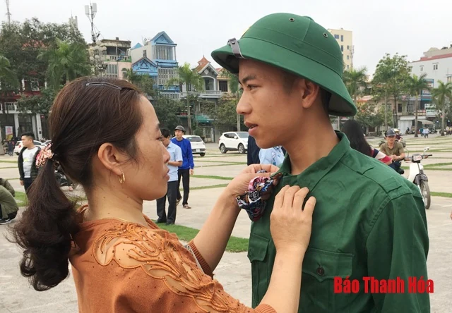 Những hình ảnh ấn tượng trong ngày hội tòng quân tại Thanh Hóa