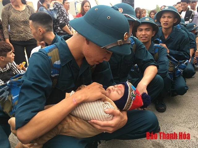 Những hình ảnh ấn tượng trong ngày hội tòng quân tại Thanh Hóa