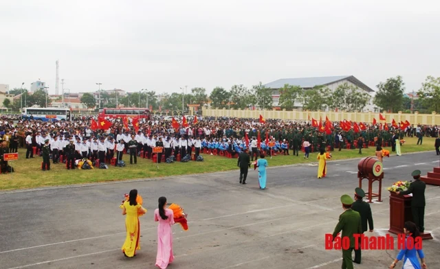 Những hình ảnh ấn tượng trong ngày hội tòng quân tại Thanh Hóa