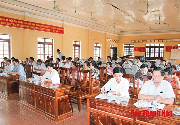 Huyện Ngọc Lặc quan tâm bồi dưỡng lý luận chính trị cho cán bộ, đảng viên