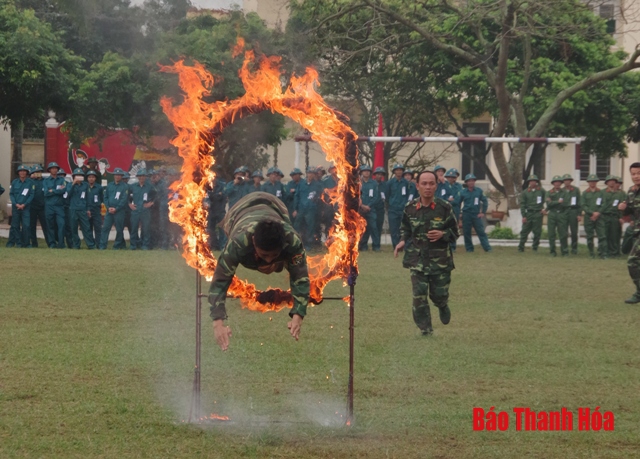 Bộ chỉ huy quân sự Thanh Hóa ra quân huấn luyện năm 2019