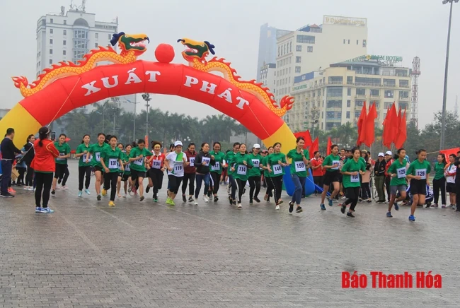 Thanh Hóa: Hơn 7.000 người tham gia Ngày chạy Olympic vì sức khỏe toàn dân