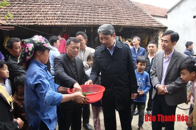 Bàn giải pháp tháo gỡ khó khăn tình trạng thiếu nước sinh hoạt tại xã Yên Thọ (Yên Định)