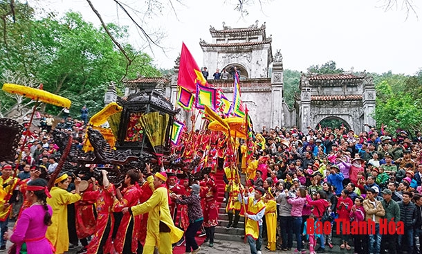 Không gian thiêng trong lễ hội Bà Triệu