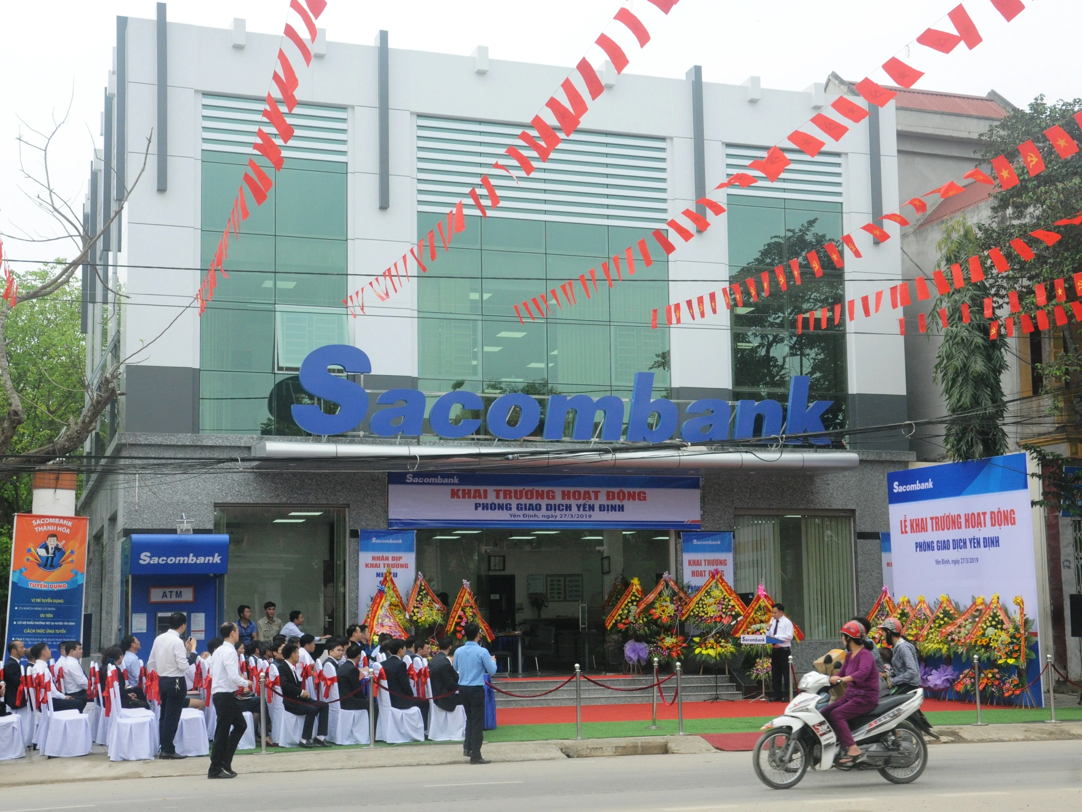 Khai trương phòng giao dịch Sacombank Yên Định