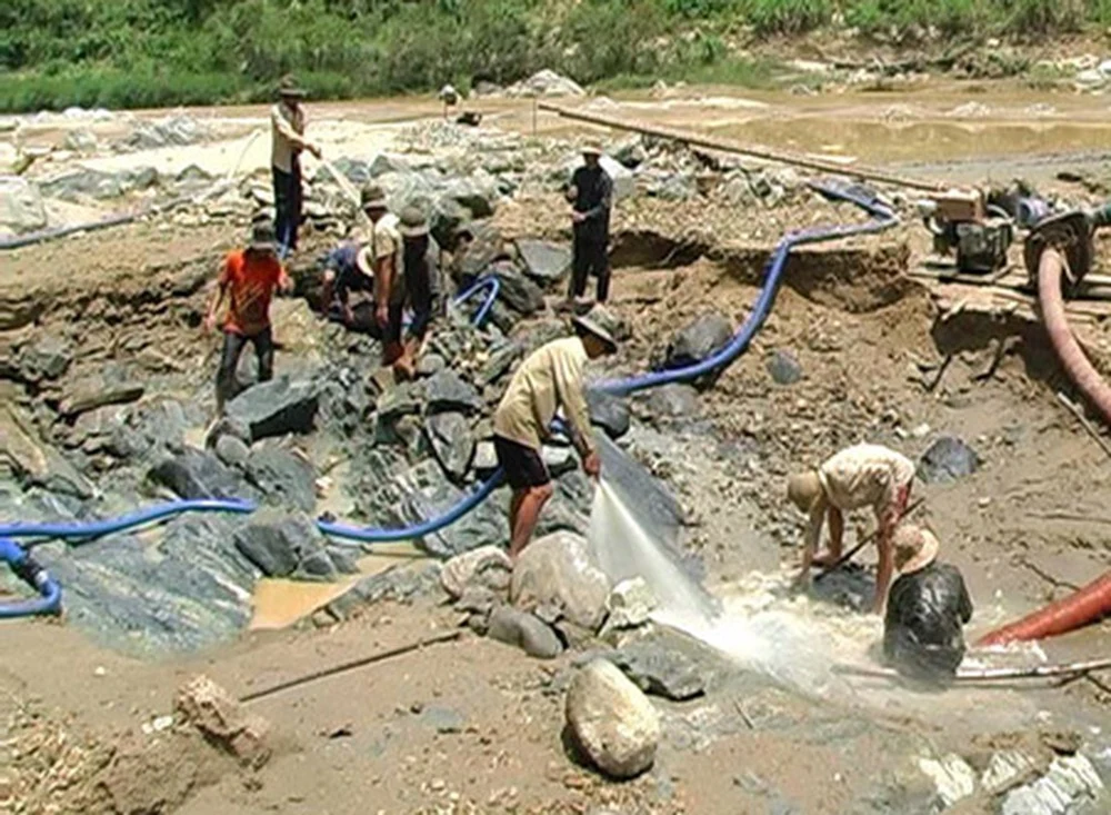 Xử phạt 60 triệu đồng vi phạm lĩnh vực tài nguyên khoáng sản đối với Hợp tác xã Công nghiệp Đông Đình