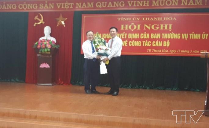 Ban Thường vụ Tỉnh ủy công bố Quyết định về công tác cán bộ tại huyện Quảng Xương và Đông Sơn