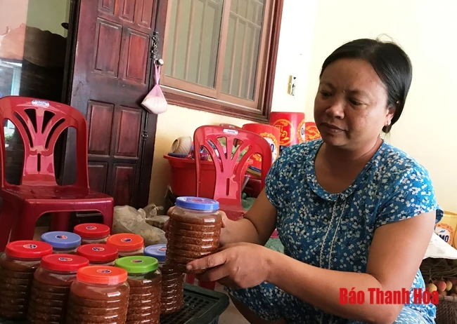 Tìm “chỗ đứng” trên thị trường cho đặc sản mắm tép tiến vua