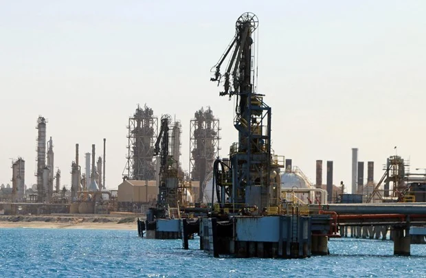 Saudi Arabia cảnh báo nguồn cung dầu toàn cầu có thể “gặp nguy”