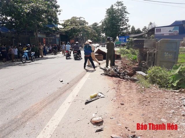 Tai nạn giao thông nghiêm trọng tại xã Đông Khê (Đông Sơn)