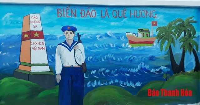 Tô điểm cho làng quê bằng những bức tranh bích họa