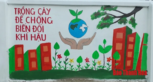 Tô điểm cho làng quê bằng những bức tranh bích họa