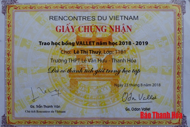 Cô học trò nghèo đạt 28,05 điểm và ước mơ trở thành dược sĩ