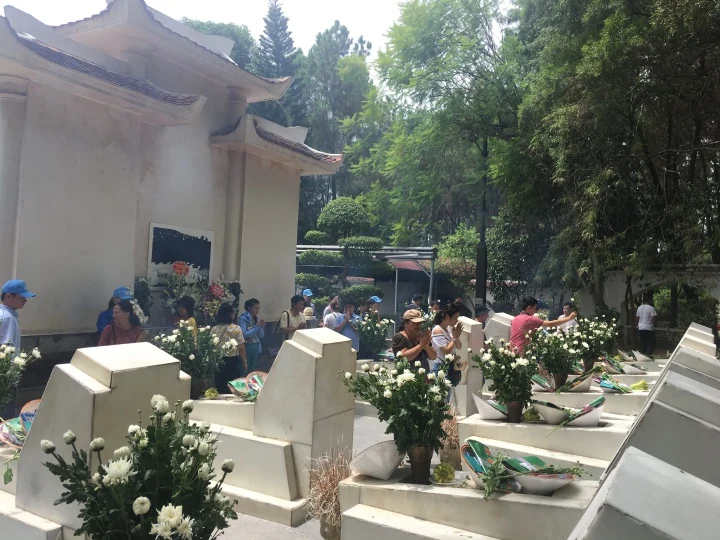 Hành trình về các “địa chỉ đỏ”