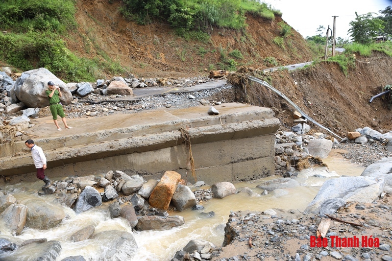Bí thư Tỉnh ủy Trịnh Văn Chiến: Khắc phục nhanh nhất hậu quả mưa lũ, hỗ trợ nhanh nhất, nhiều nhất để bà con sớm ổn định cuộc sống