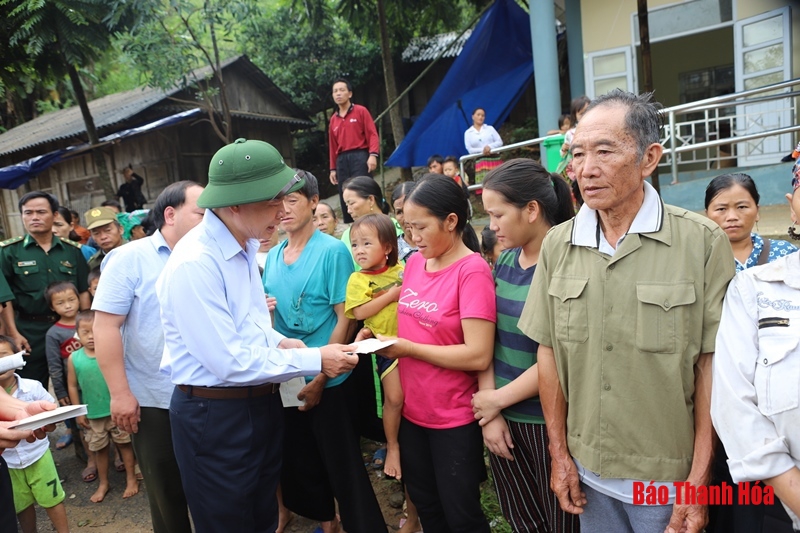 Bí thư Tỉnh ủy Trịnh Văn Chiến: Khắc phục nhanh nhất hậu quả mưa lũ, hỗ trợ nhanh nhất, nhiều nhất để bà con sớm ổn định cuộc sống