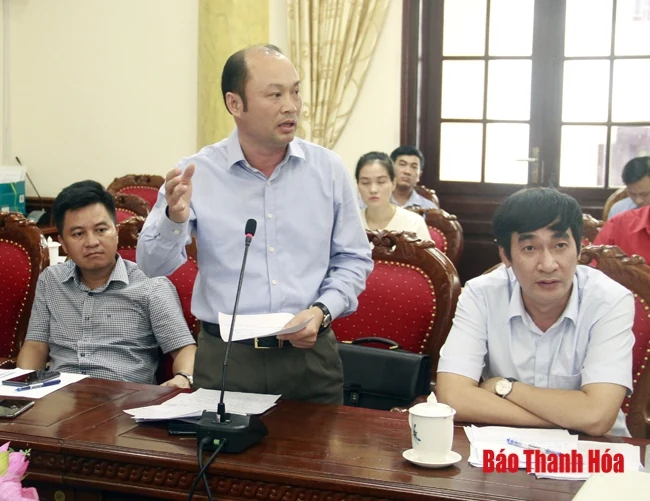 Thường trực Tỉnh ủy bàn giải pháp, cơ chế, chính sách khôi phục sản xuất, ổn định đời sống nhân dân vùng bị thiệt hại do lũ