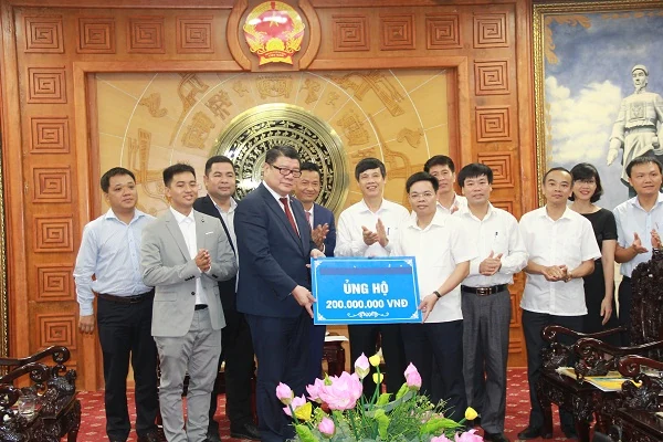 Chủ tịch UBND tỉnh làm việc với đoàn công tác của Đặc phái viên Tổng thống nước Cộng hòa Seychelles khu vực ASEAN