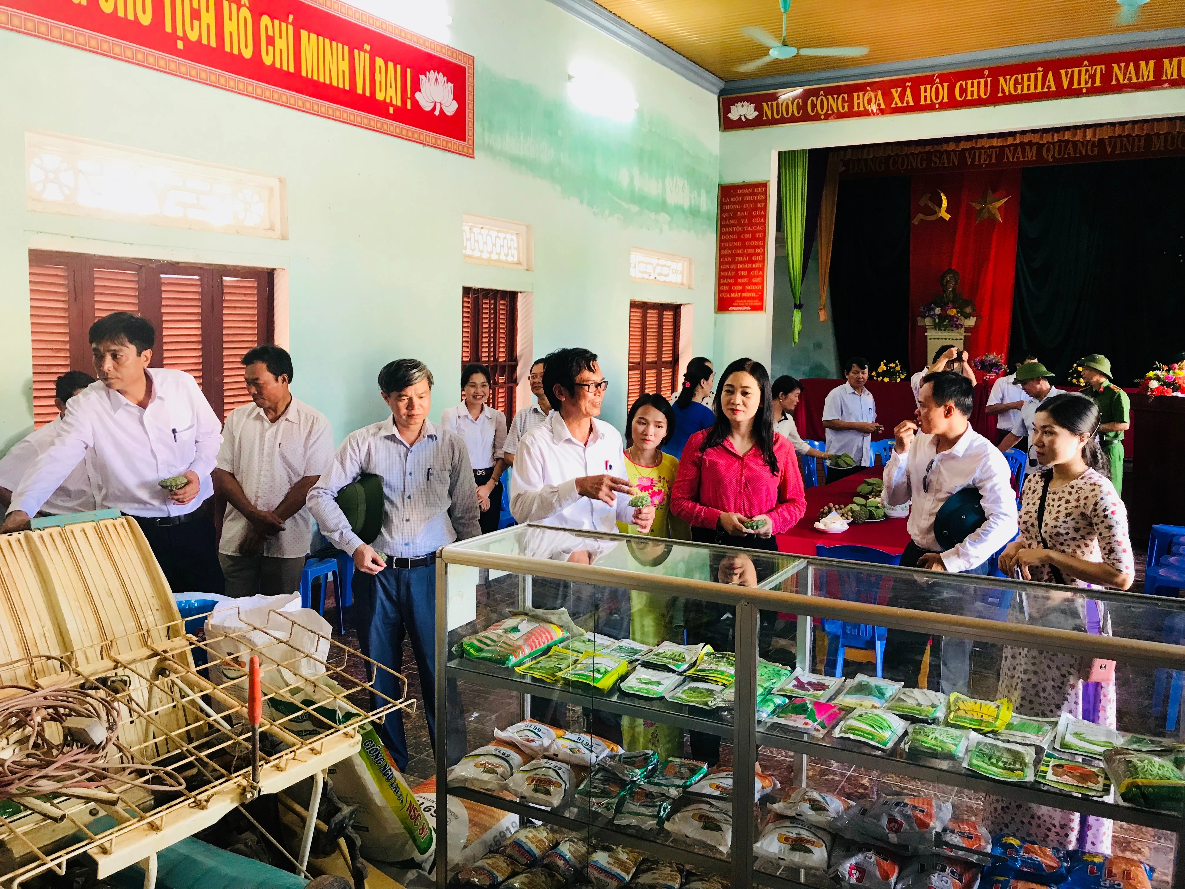 Thẩm tra huyện đạt chuẩn nông thôn mới tại huyện Vĩnh Lộc
