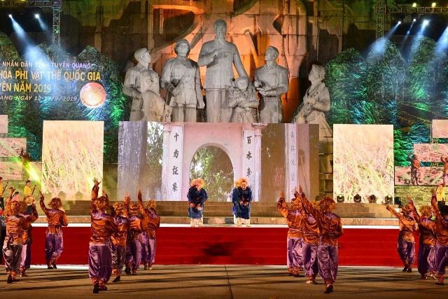 Trò diễn Xuân Phả được trình diễn tại Lễ hội Thành Tuyên 2019