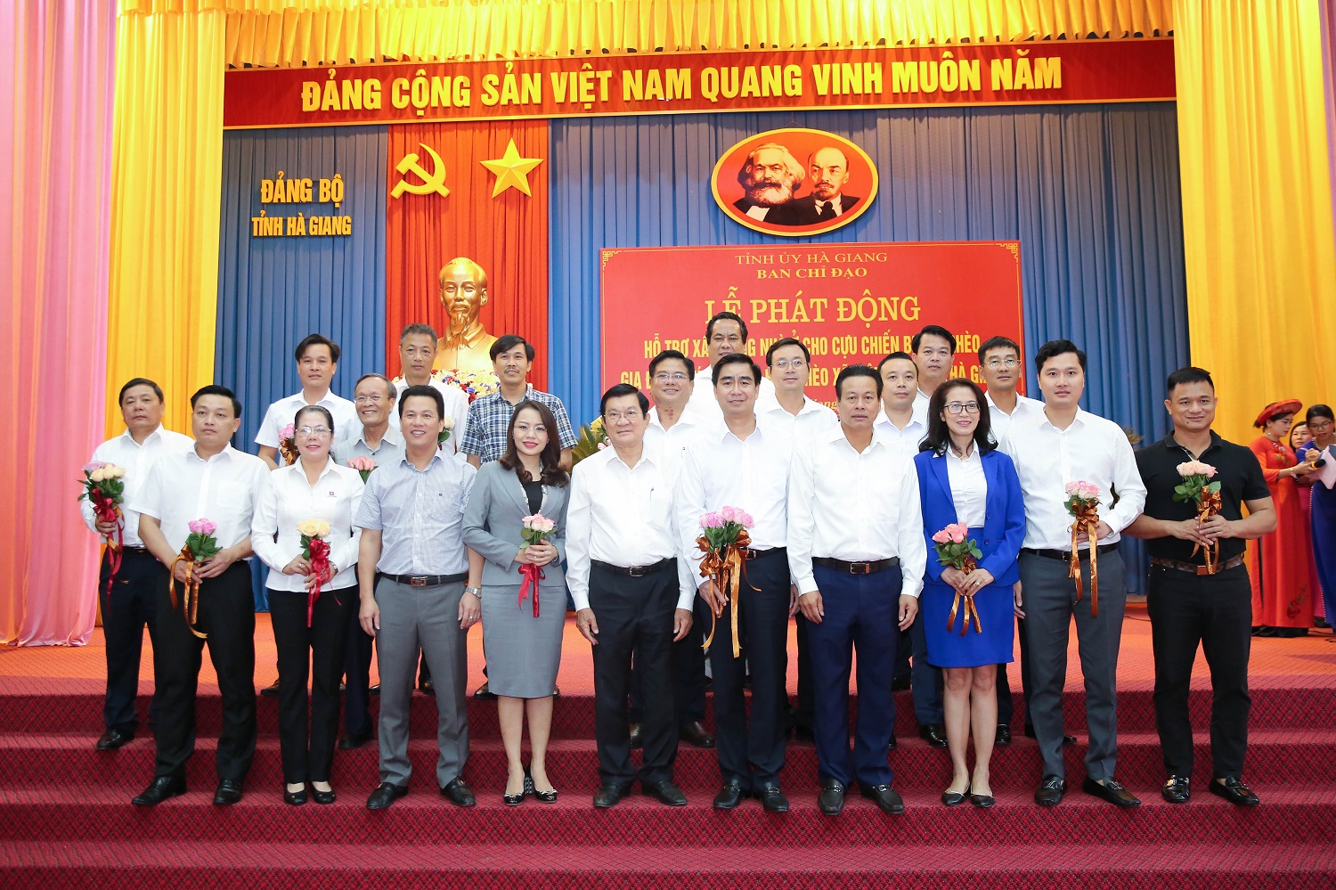 Tập đoàn FLC trao tặng 30 tỷ đồng xây dựng nhà ở cho người nghèo vùng biên giới Hà Giang