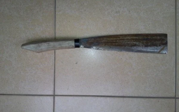 Mâu thuẫn tình cảm, chồng chém vợ nguy kịch rồi tự tử bất thành