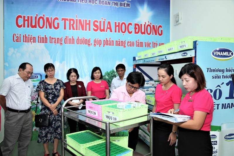 Thành phố Hồ Chí Minh chính thức khởi động chương trình sữa học đường từ tháng 11-2019