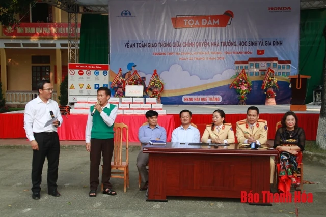 Tọa đàm về an toàn giao thông giữa chính quyền, nhà trường, gia đình, học sinh