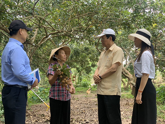 Bước phát triển mới trong thơ Nguyễn Hồng Vinh