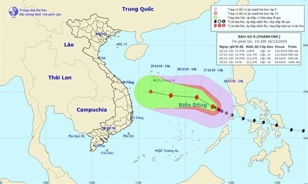 Bão số 8 ở Biển Đông giật tăng lên cấp 15, sóng cao đến 9 mét