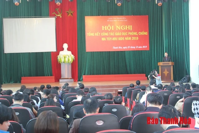 Ngành giáo dục tăng cường phòng, chống ma tuý, HIV/AIDS