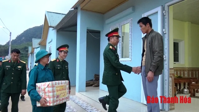 Tết Sa Ná ấm tình quân dân