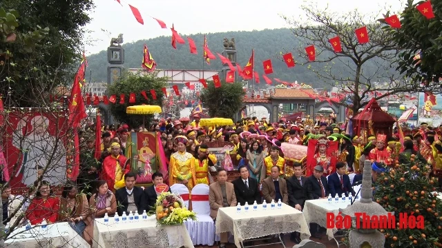 Tưng bừng Lễ hội Quang Trung tại xã đảo Nghi Sơn
