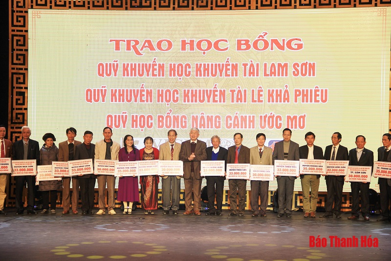 “Tết khuyến học” xứ Thanh