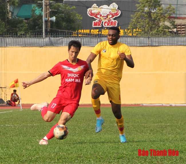 V.League lùi thời hạn đăng ký cầu thủ, các đội tranh thủ thanh lọc ngoại binh