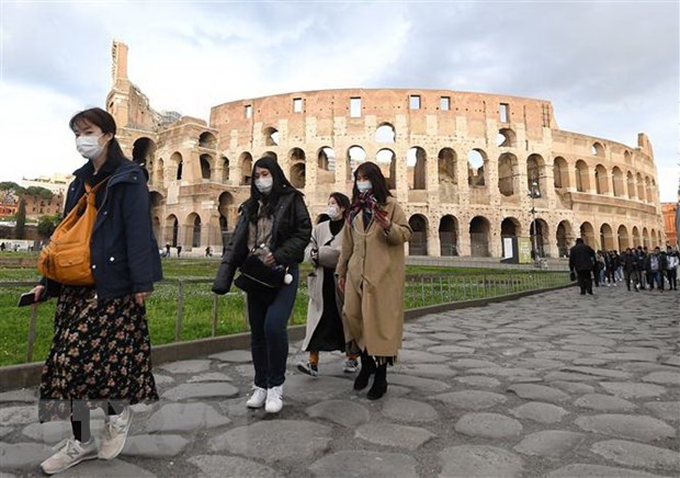 Italy: Có thể ngồi tù 2 năm nếu lợi dụng dịch COVID-19 để lừa đảo