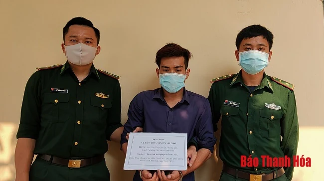 Bắt quả tang đối tượng tàng trữ trái phép chất ma túy