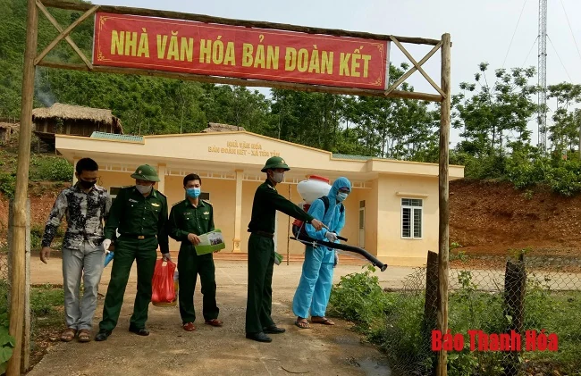 Đồn Biên phòng cửa khẩu Tén Tằn phun hóa chất phòng dịch COVID-19