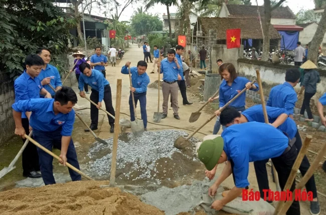 Huyện Thường Xuân đầu tư xây dựng đường giao thông nông thôn