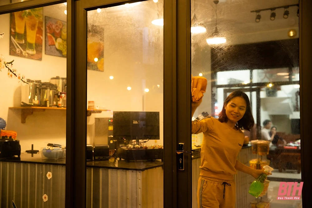 Các cơ sở kinh doanh dịch vụ ở Thanh Hóa dọn dẹp để mở cửa trở lại