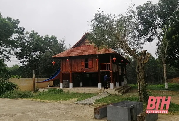 Xung quanh việc xây dựng nhà sàn trái quy định tại di tích đền Khe Rồng