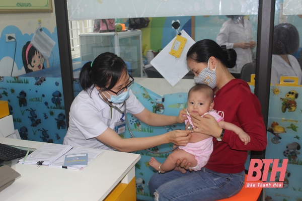 Tiêm phòng: Lá chắn bảo vệ sức khỏe cho trẻ