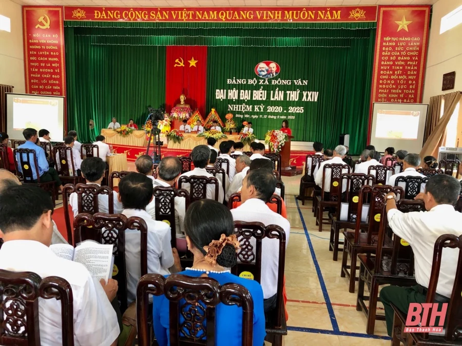 Phấn đấu xây dựng Đông Văn trở thành xã nông thôn mới kiểu mẫu