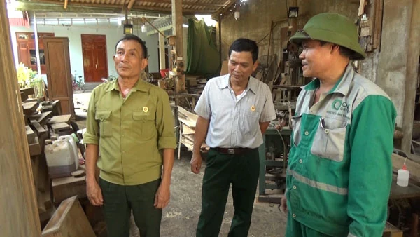 Chủ tịch Hội cựu chiến binh xã Thanh Thủy học tập và làm theo lời Bác