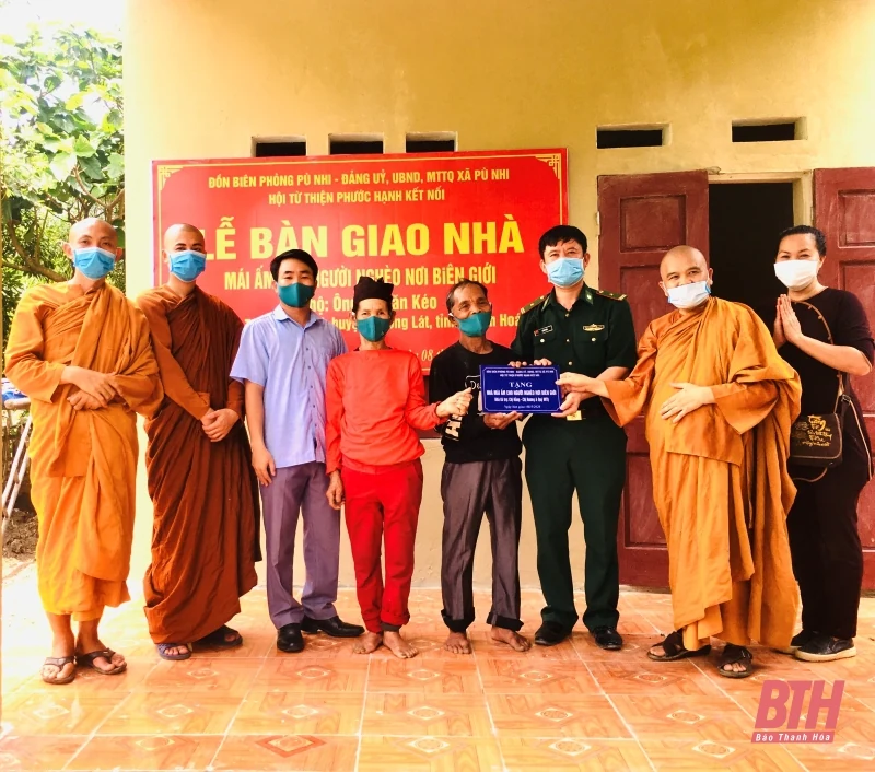 Người phụ nữ nặng tình với vùng cao biên giới xứ Thanh