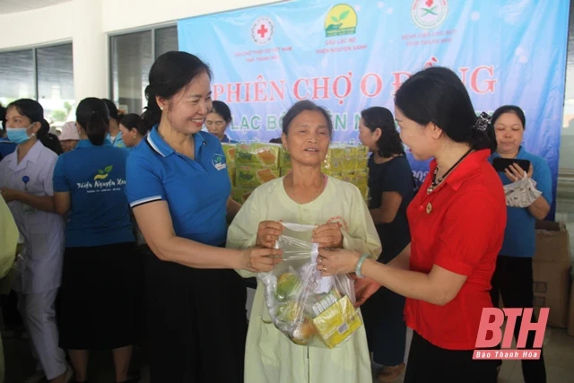 Phiên chợ 0 đồng cho bệnh nhân khó khăn